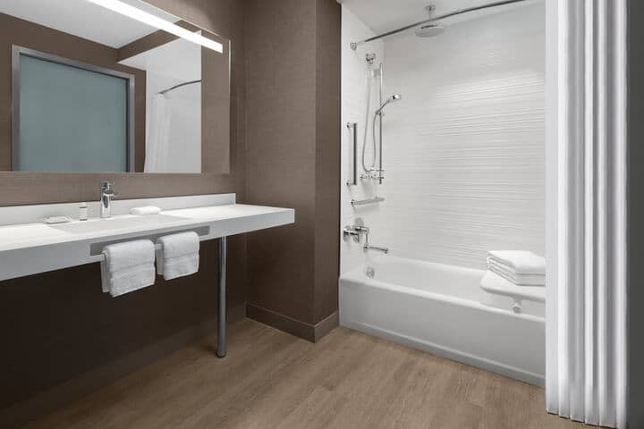 Room 25 of 56